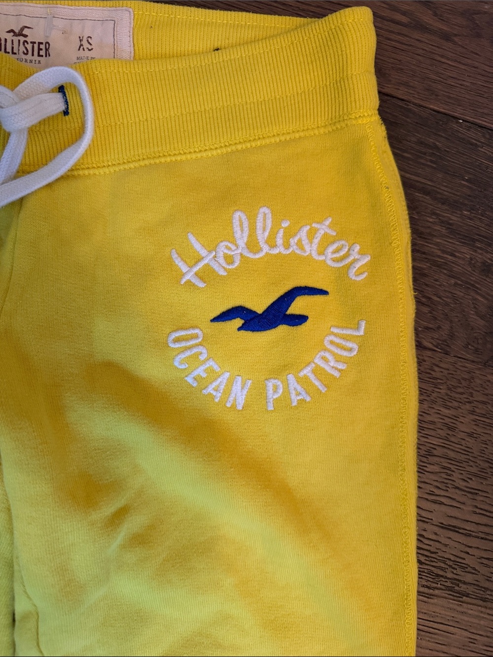 Hollister vintage yellow sweatpants - Picture 2 of 6